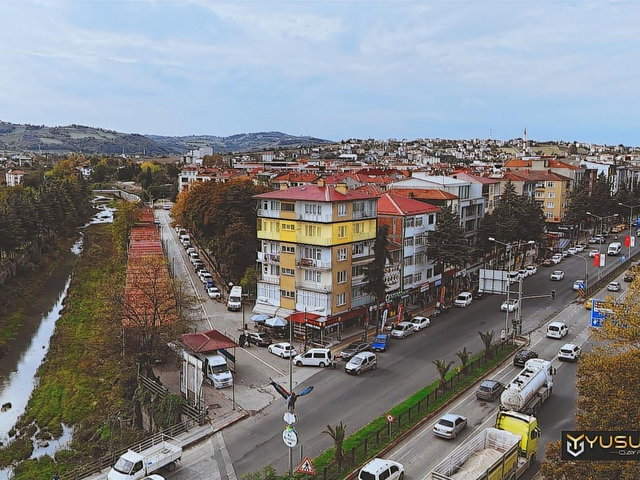 YUSUF USTA GAYRİMENKUL'DEN GENİŞ FERAH 2+1 150m² KİRALIK DAİRE