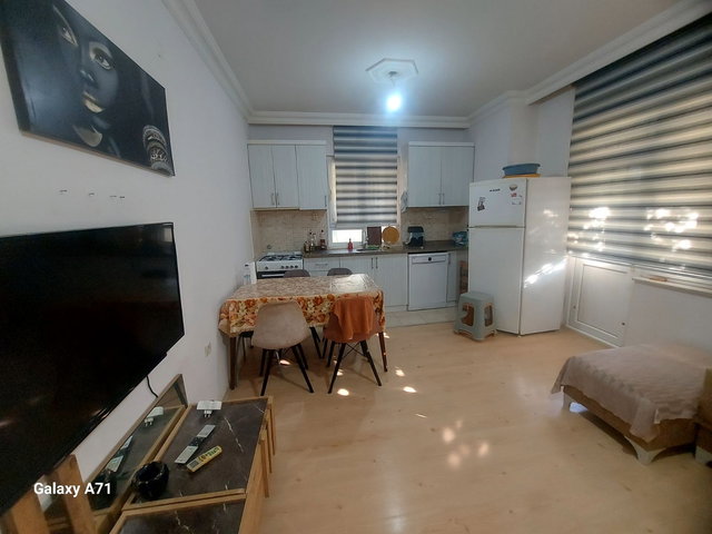 GÜZELOBADA PTT YAKINI 2+1 ÖN CEPHE EŞYALI GİRİŞ KAT TEMİZ DAİRE