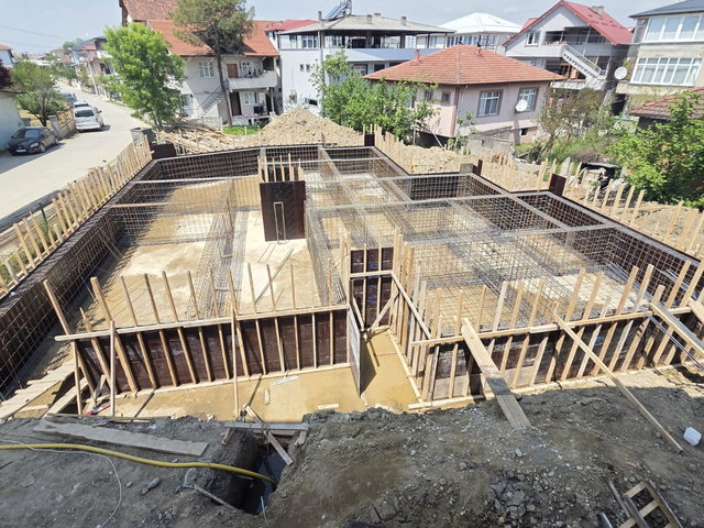 CARŞI MERKEZDE 2+1 ODA SATILIK DAİRELER