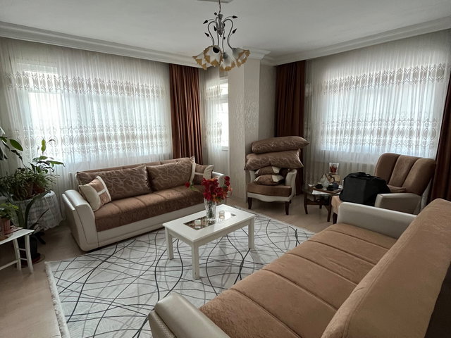 HALKALI ER 24 SİTESİNDE SATILIK 3 + 1 GÜZEL KONUM DAİRE