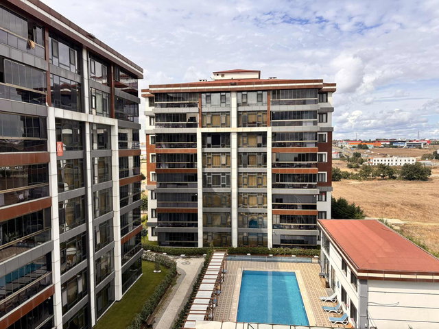 FA ÖZBİRDEN ÇERKEZKÖY KİPA BÖLGESİ HAVUZLU LÜX ARA KAT 1+1 DAİRE