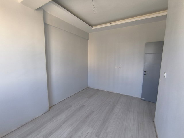 KARAKAVAK MAHALLESİ ÇEVRE YOLUNA YAKIN MESAFE SATILIK 1+1 DAİRE