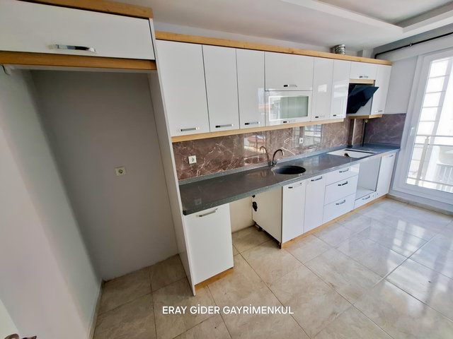 YENİ ADLİYE ARKASI 2+1 KAPALI MUTFAK 5 YILLIK DAİRE ARA KAT