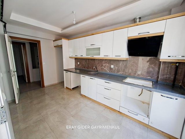 YENİ ADLİYE ARKASI 2+1 KAPALI MUTFAK 5 YILLIK DAİRE ARA KAT