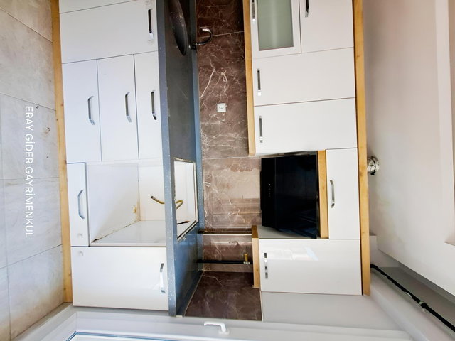 YENİ ADLİYE ARKASI 2+1 KAPALI MUTFAK 5 YILLIK DAİRE ARA KAT