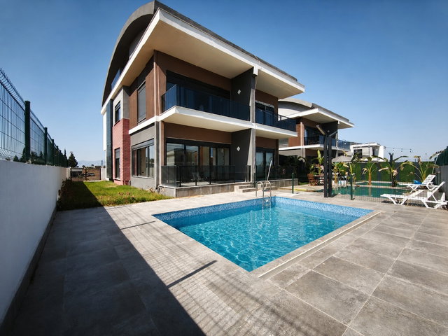 DÖŞEMEALTI ALTINKALE KAT MÜLKİYETLİ 4+1 ULTRA LUX TRIPLEKS VİLLA