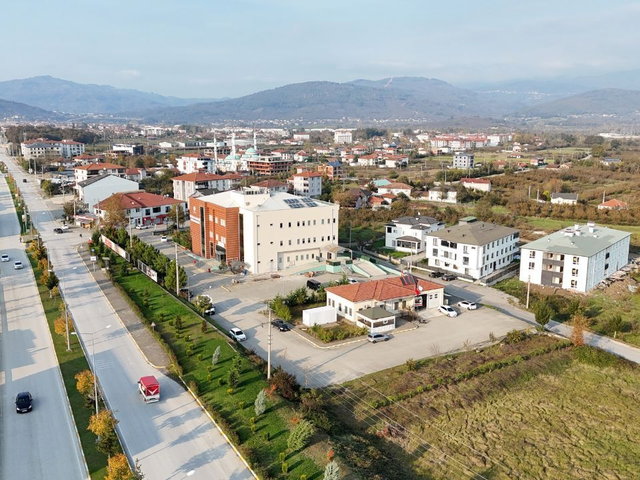 DEVLET HASTANESİ ARKASINDA 3+1 EBEVEYN BANYOLU YERDEN ISITMA