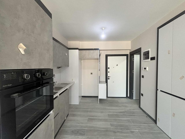 FA ÖZBİR'DEN ÇERKEZKÖYDE CADDE ÜZERİ İSKANLI LÜX1+1DAİRE