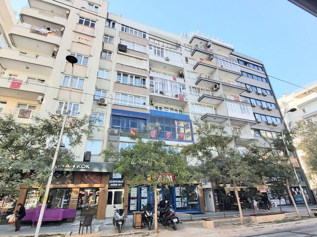Ali Çetinkaya Cad Asansör Otopark Ayrı mutfak Kiralık 3+1 135m2