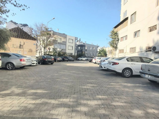 Ali Çetinkaya Cad Asansör Otopark Ayrı mutfak Kiralık 3+1 135m2