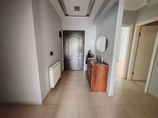 Narlıdere Çatalkaya'da Genç bina Geniş m2 sahip satılık daire..