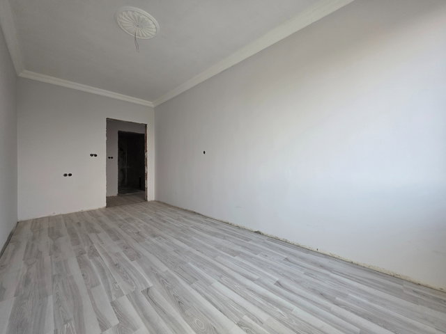 ÇINAR GRUP'DAN MERKEZİ KONUMDA SATILIK ARA KAT 2+1 FIRSAT DAİRE