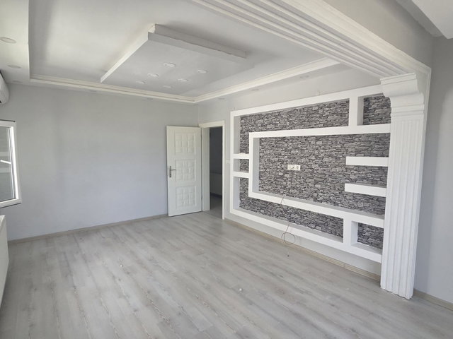 MÜSTAKİL BAHCELİ 2 KATLI EVİN 2 Cİ KATI KİRALIK DAİRE