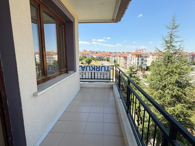 TURKUAZ EMLAKTAN MAREŞAL FEVZİ ÇAKMAK'DA 2+1 KİRALIK DAİRE