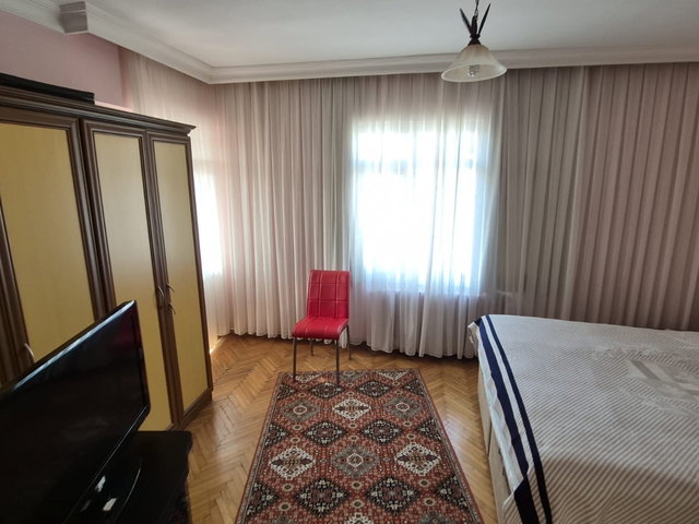 İÇERENKÖYDE NURİ CINGILLIOĞLU LİSESİ YAKININDA KAÇMAZ 3+1 DAİRE