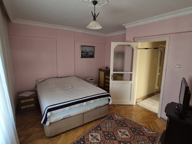 İÇERENKÖYDE NURİ CINGILLIOĞLU LİSESİ YAKININDA KAÇMAZ 3+1 DAİRE