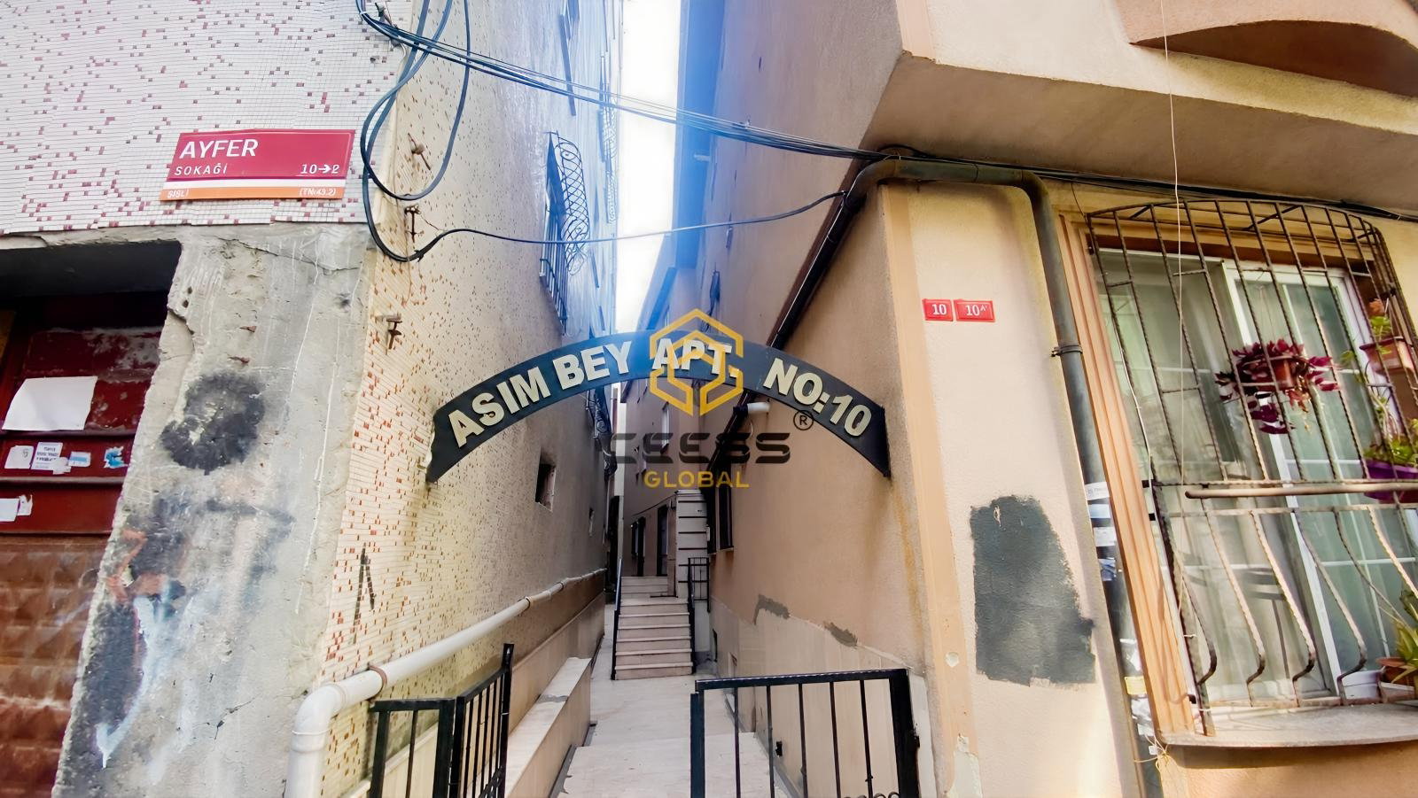 MECİDİYEKÖYDE TERASLI, GENİŞ YAŞAM ALANLI 3+1 SATILIK DUBLEKS