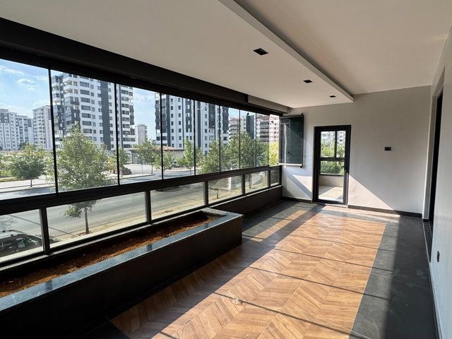 AKKENT GÜNSEV 8'DE KİRALIK ULTRA LÜKS 3,5+1 DAİRE