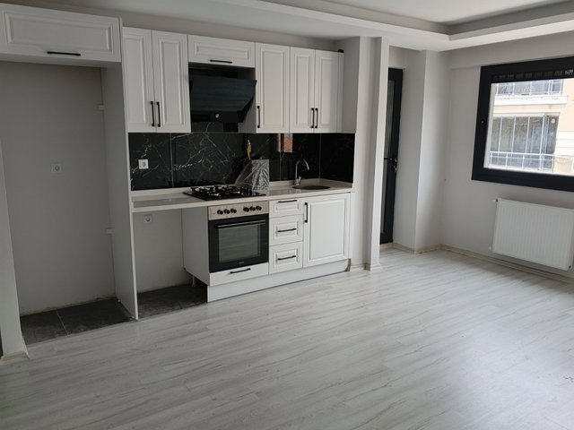 ANADOLU CAD CEPHE AÇIK MUTFAK GENİŞ DAİRE