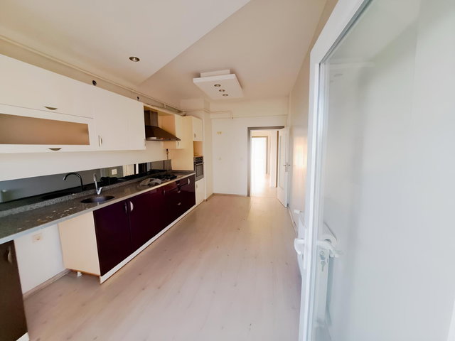 YAKINCADA MANAS EVLERİNDE KİRALIK 3+1 FERAH DAİRE