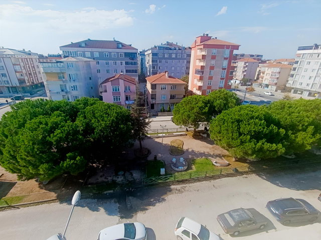 ACİL SATILIK 1+1 DAİRE FEYZİ BAŞA MAH ARAKAT YENİ BİNA