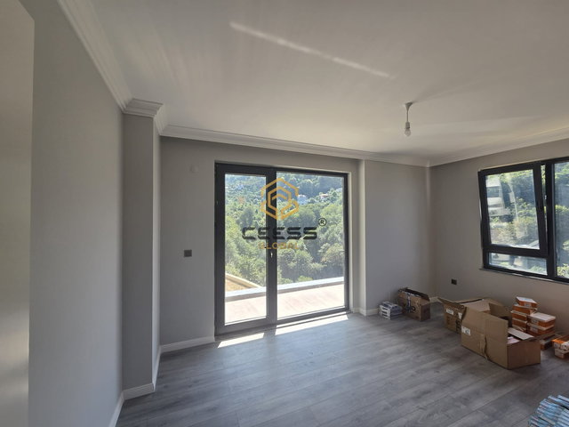 SÜREMENE TERAS REZİDANS'DA SATILIK 4+1 DAİRE