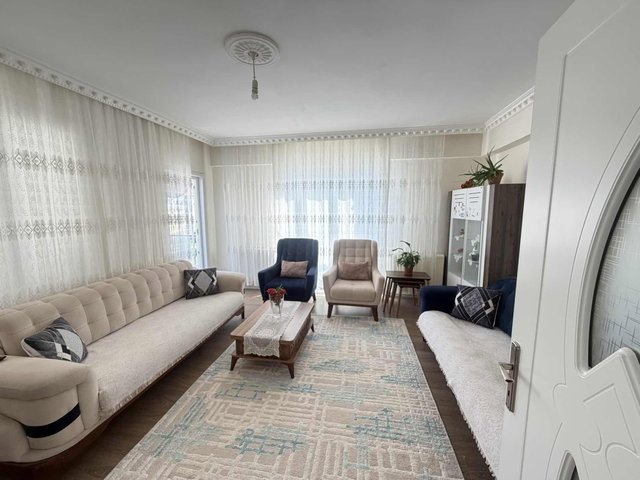 UFUKATASEVER GAYRİMENKULDEN BAĞLIK MAHALLESINDE SATILIK 2+1DAİRE