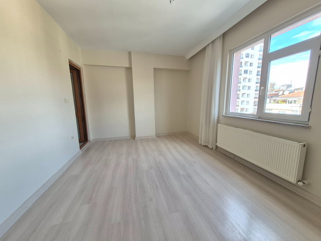 TALATPAŞA CAD ÜZERİNDE KEYİF ALACAĞINIZİÇİ YENİLENMİŞ DUBLEX