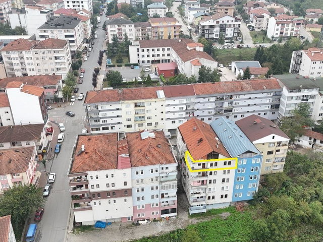GÜMÜŞOVA MERKEZDE 3+1 İSKANLI DAİRE
