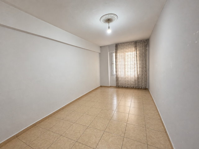 YENİMAHALLE'DE ÇOK GENİŞ 2+1 BAĞIMSIZ MUTFAKLI FIRSAT DAİRE