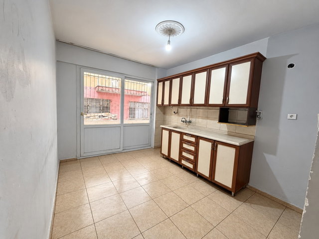 YENİMAHALLE'DE ÇOK GENİŞ 2+1 BAĞIMSIZ MUTFAKLI FIRSAT DAİRE