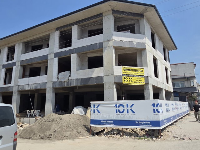 CARŞI MERKEZDE 2+1 AMERİKAN MUTFAK SATILIK DAİRELER