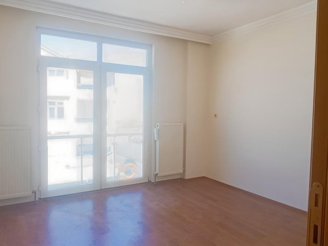 HASTAHANE KARŞI KİRALIK 3+1DAİRE