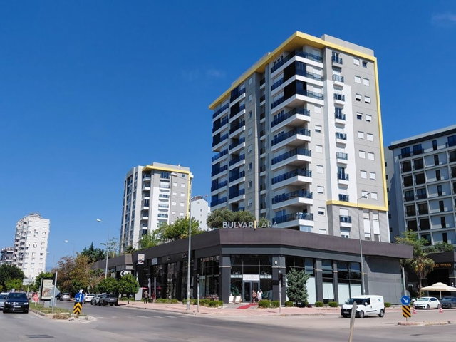 Bulvar Lara 7/24 Güvenlik K.OtoparkJenaratör Eşyalı 1+1 70M2