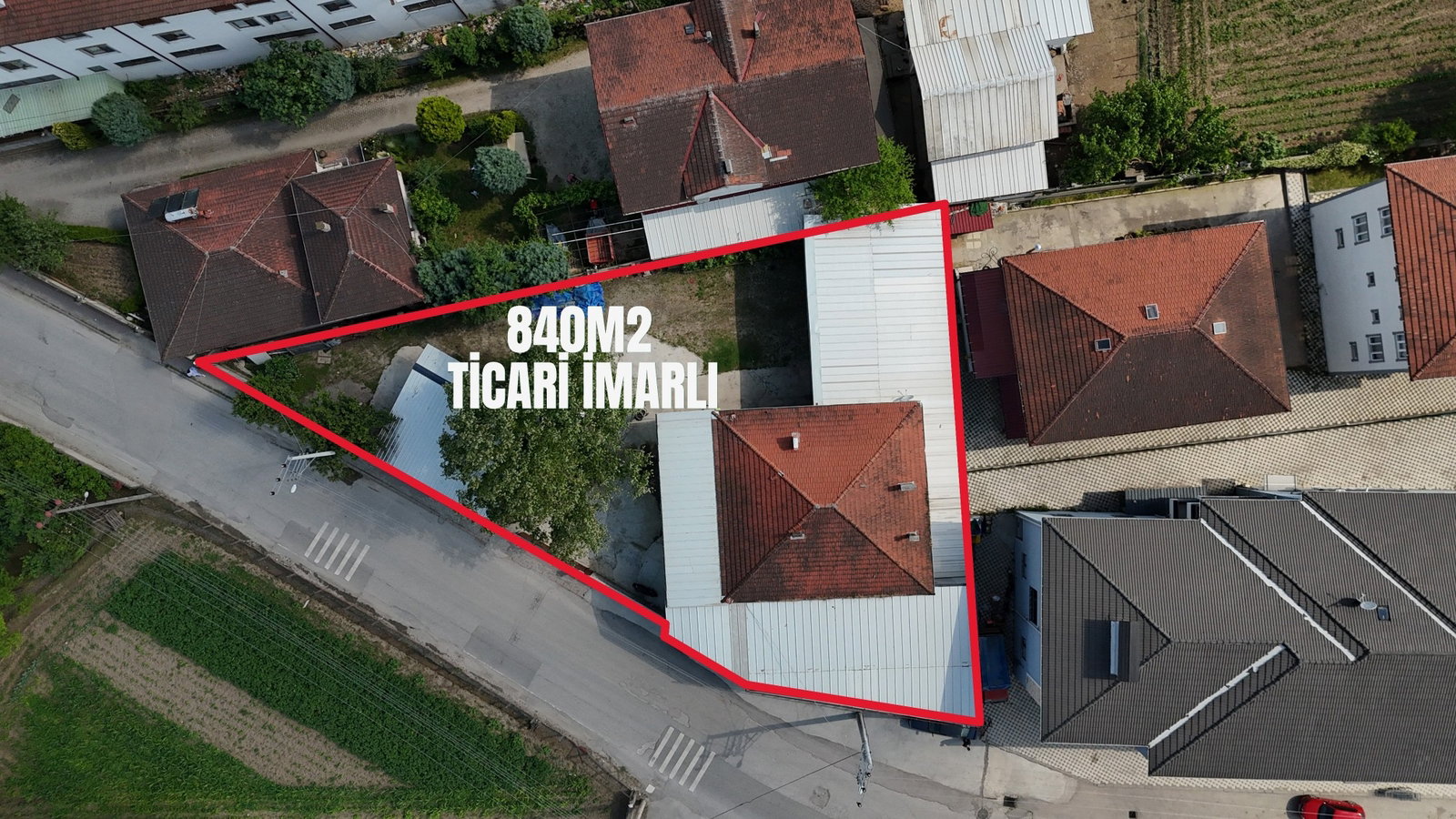 50METRE ANAYOL CEPHELİ TİCARİ İMARLI SATILIK ARSA VE EV