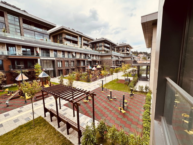 TRABZON ÇÖMLEKÇİ TOKİ KONUTLARINDA KİRALIK 4+1 LÜKS DAİRE