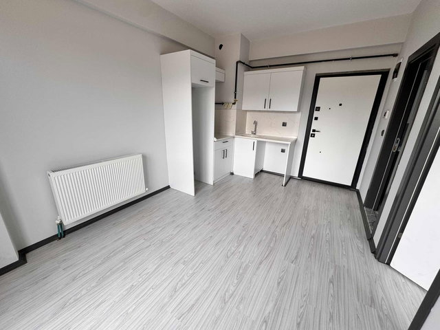 NOVUSS GAYRİMENKUL\KONSEPT PARK SİTESİ BALKONLU EŞYASIZ 1+1