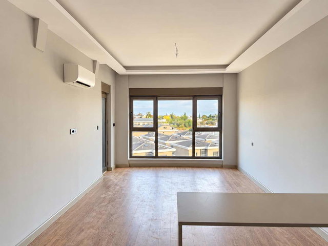 Sky Diamond'da Havuzlu Sitede Ebeveyn Banyolu 2+1 Kiralık Daire