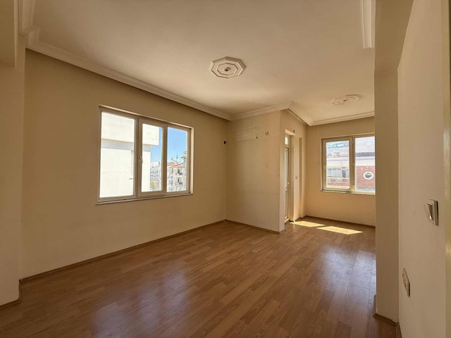 Gebizlide Merkezi Konumda 135 m² 3+1 Ayrı Mutfaklı Dubleks