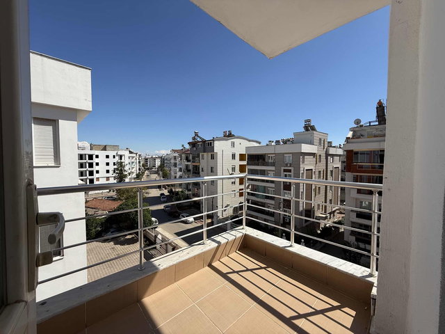 Gebizlide Merkezi Konumda 135 m² 3+1 Ayrı Mutfaklı Dubleks