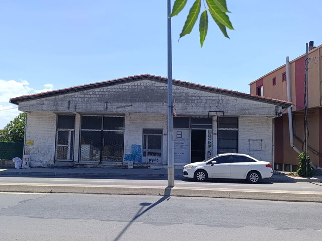 PENDİK ERTUĞRUL GAZİDE CADDE ÜZERİNDE %50HİSSELİ TİCARİ BİNA