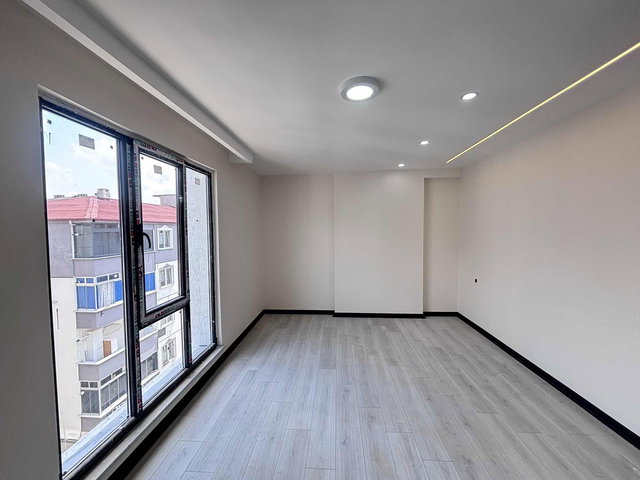 FA ÖZBİR'DEN ÇERKEZKÖY AMFİ TİYATRO YANI AYRI MUTFAKLI 1+1 DAİRE