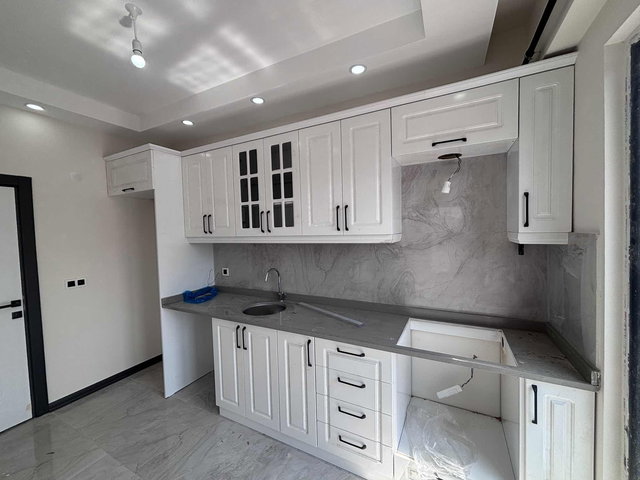 FA ÖZBİR'DEN ÇERKEZKÖY AMFİ TİYATRO YANI AYRI MUTFAKLI 1+1 DAİRE