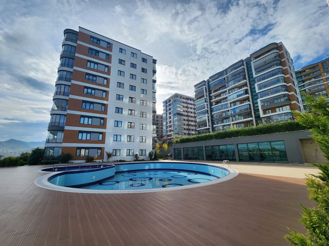 EMSALSİZ SATILIK DAİRE YALINCAK TERAS 2