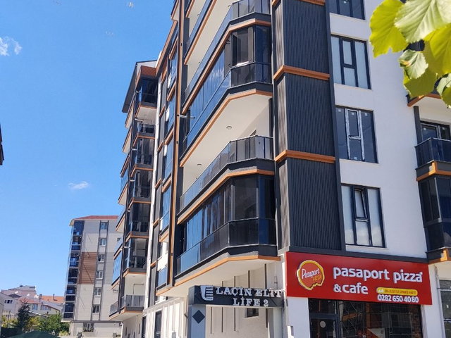 Şeyhsinan Mahallesi Laçin Life Konakları'nda 2+1 Lüks arakat