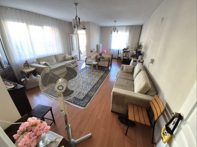İÇERENKÖYDE NURİ CINGILLIOĞLU LİSESİ YAKININDA KAÇMAZ 3+1 DAİRE