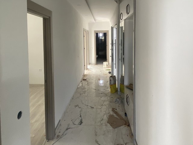 Varsak Bey Cd.nde 3+1 Ayrı Mutfaklı Asansörlü Giriş Kat Daire