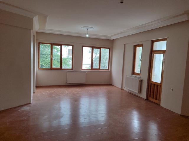 PEX ANKA'DANBATTALGAZİ DEVLET HASTANESİNE YAKIN SATILIK 3+1DAİRE