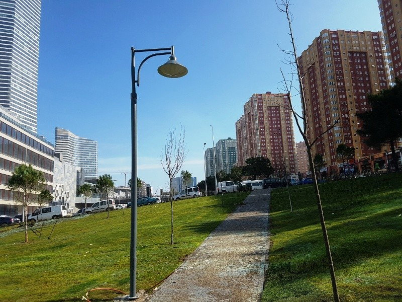 ATAŞEHİR ATA' DA METROPOL AVM KARŞISI TADİLATLI BÜYÜK TİP BOŞ
