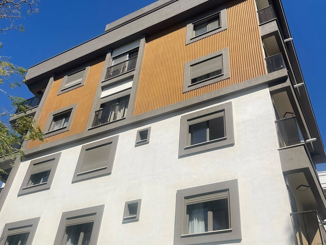 Bornova Küçükparkta eşsiz lokasyon fırsat Kiralık